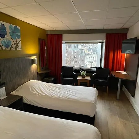 City Hotel Tilburg 3*