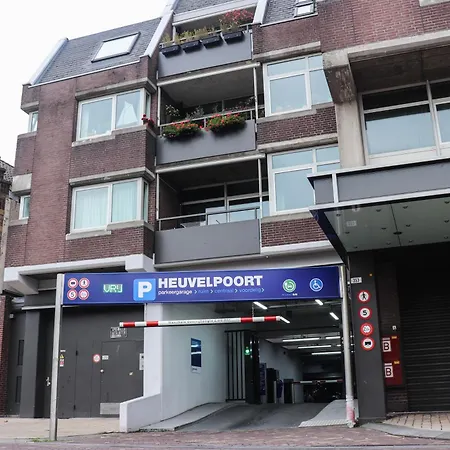 Отель City Hotel Tilburg Тилбург