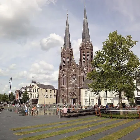 シティ ホテル ティルブルグ