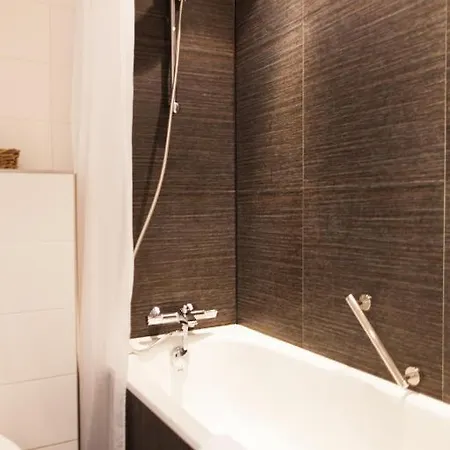 City Hotel Tilburg Отель 3*