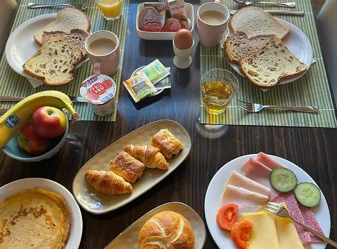 City Hotel Tilburg Hotel 3*