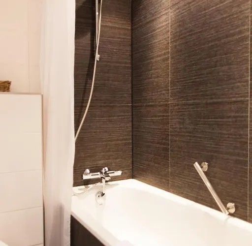 City Hotel Tilburg Hotel 3*